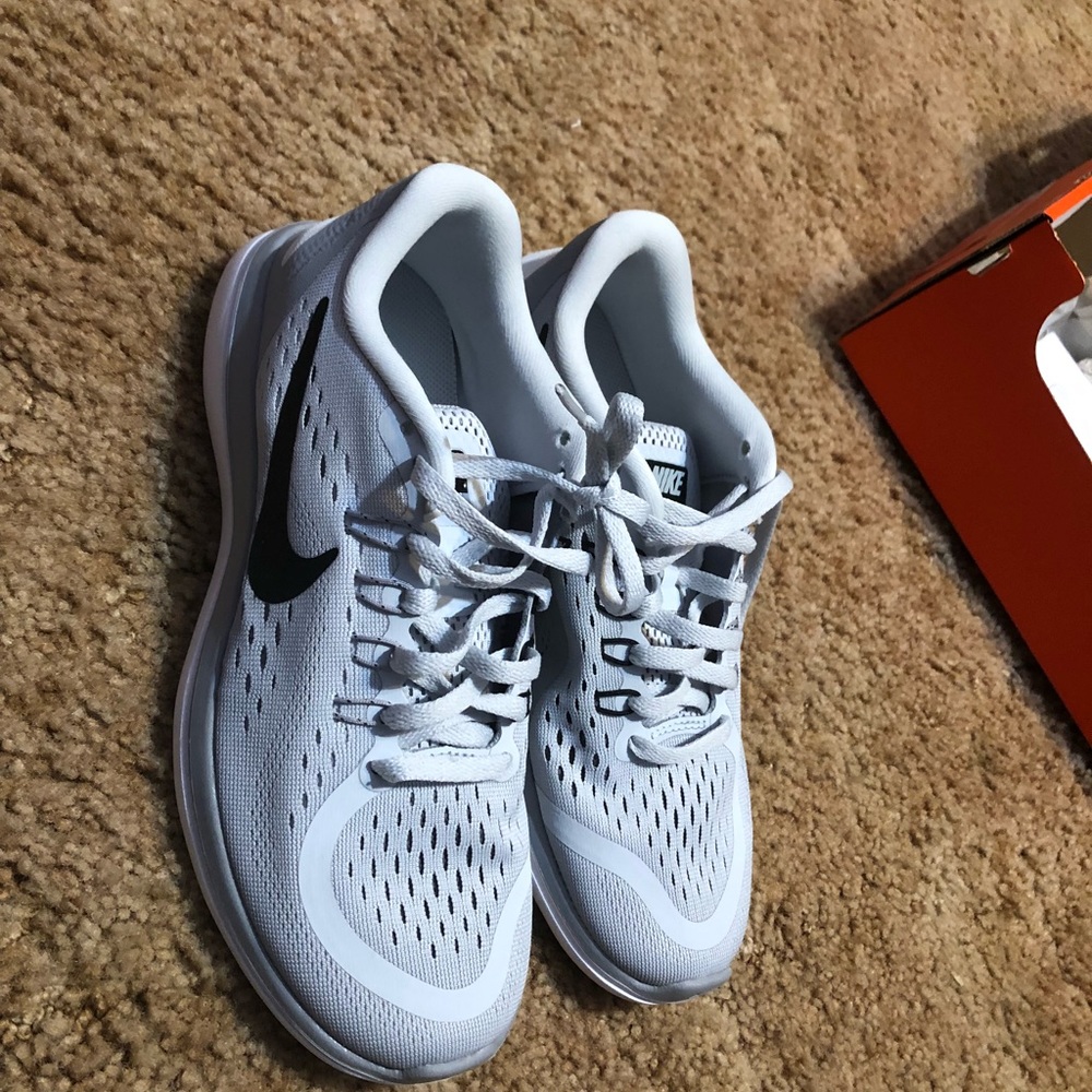 Nike running shoes new condition!